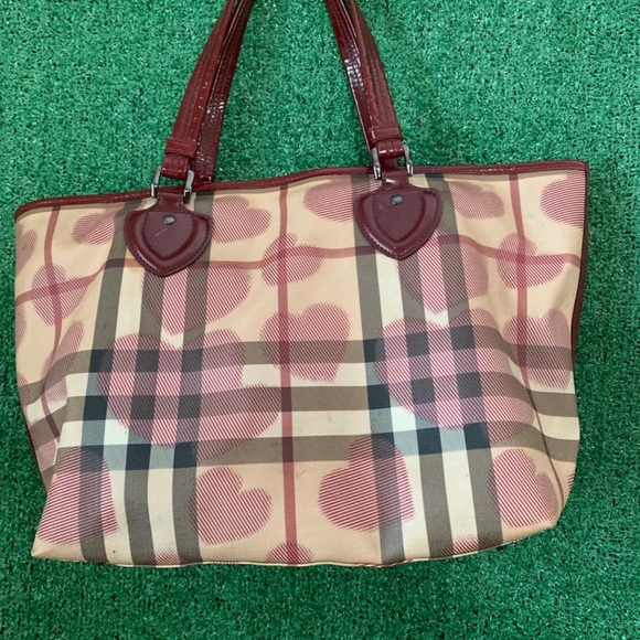 📍Authentic Burberry Nylon tote📍 - Picture 4 of 8